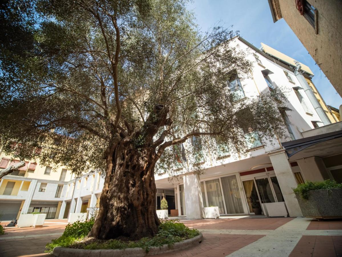 Ego' Residence Ferrara Exterior foto